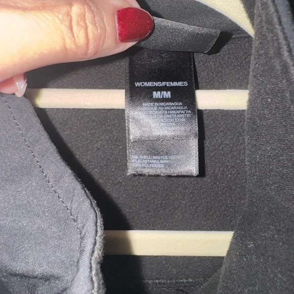 The North Face Women's Black Jacket - Picture 4 of 4